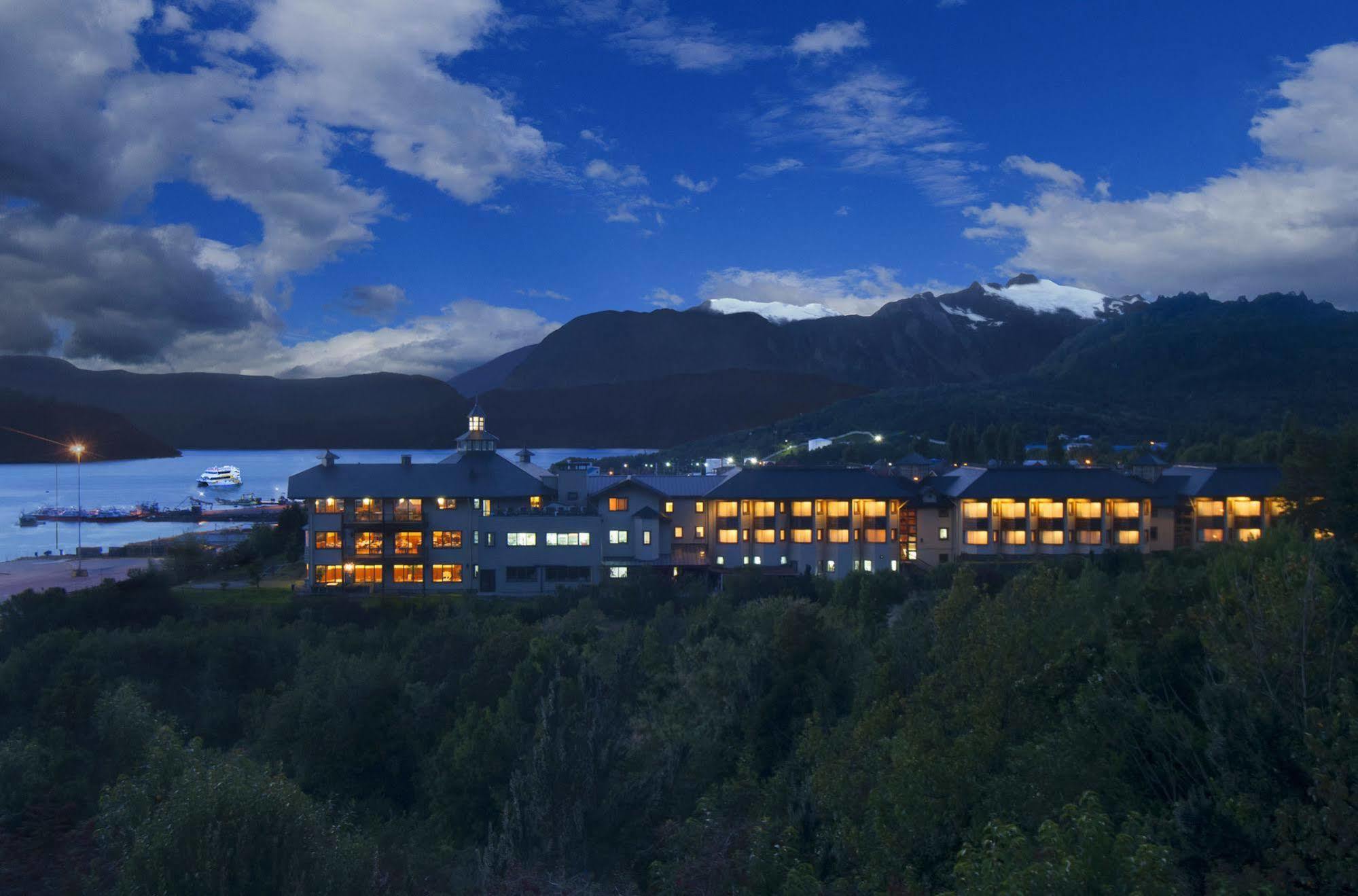 Loberias Del Sur Hotell Puerto Chacabuco Exteriör bild